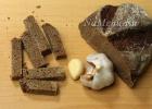 Гренки с чесноком из черного хлеба: рецепт приготовления
